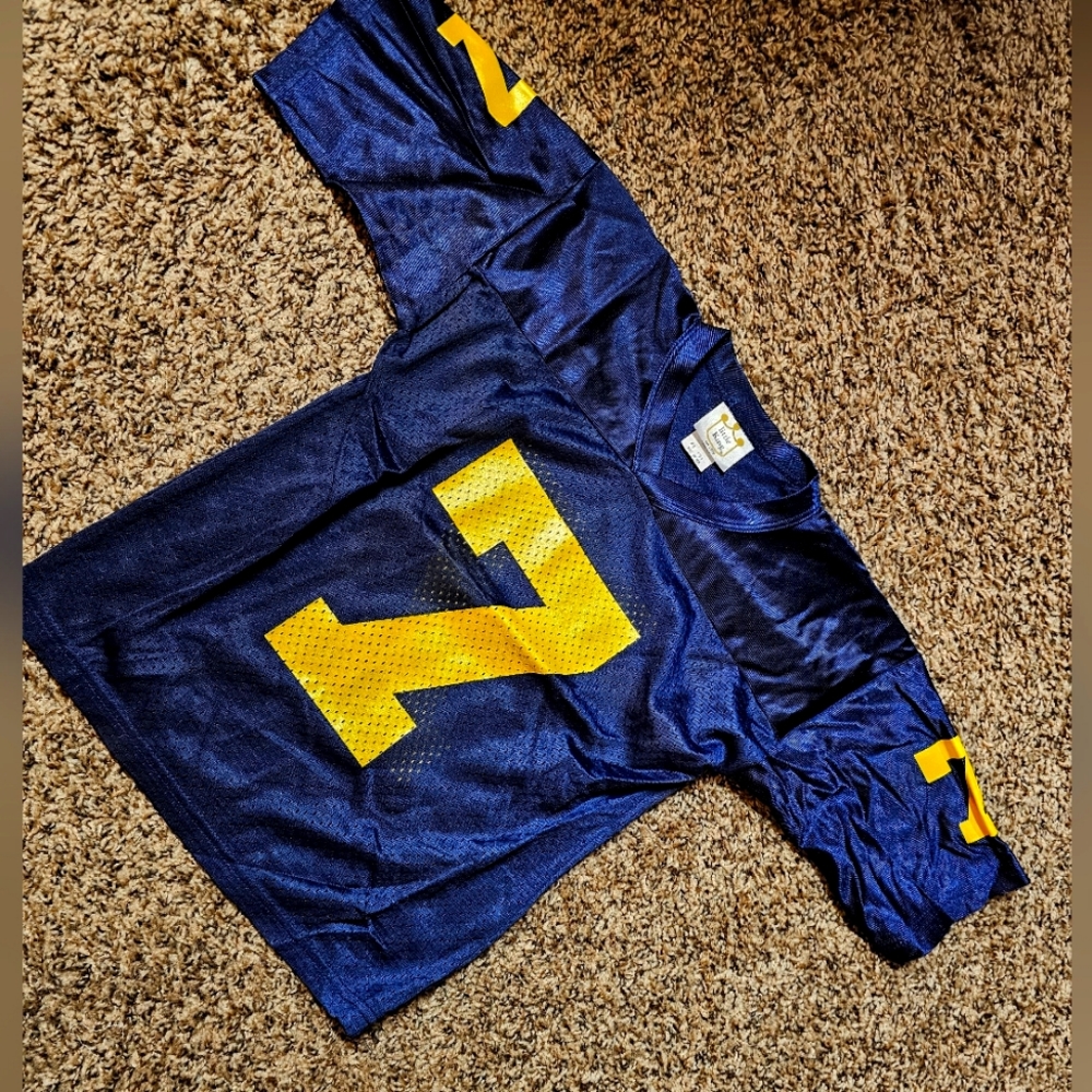 NWOT Youth XS(5) University of Michigan Jersey